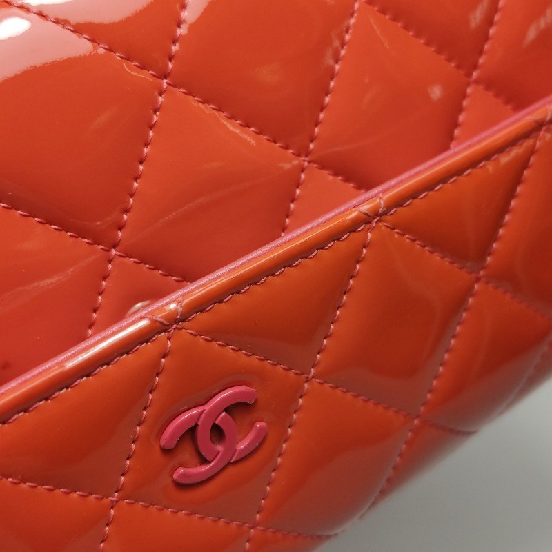 Chanel 漆皮純色絎縫雙C logo錢包-20