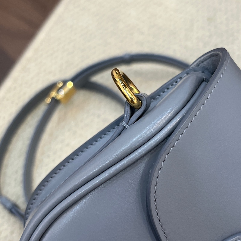 Dior 迪奧 Bobby馬鞍斜挎包 小號 霧霾藍-20