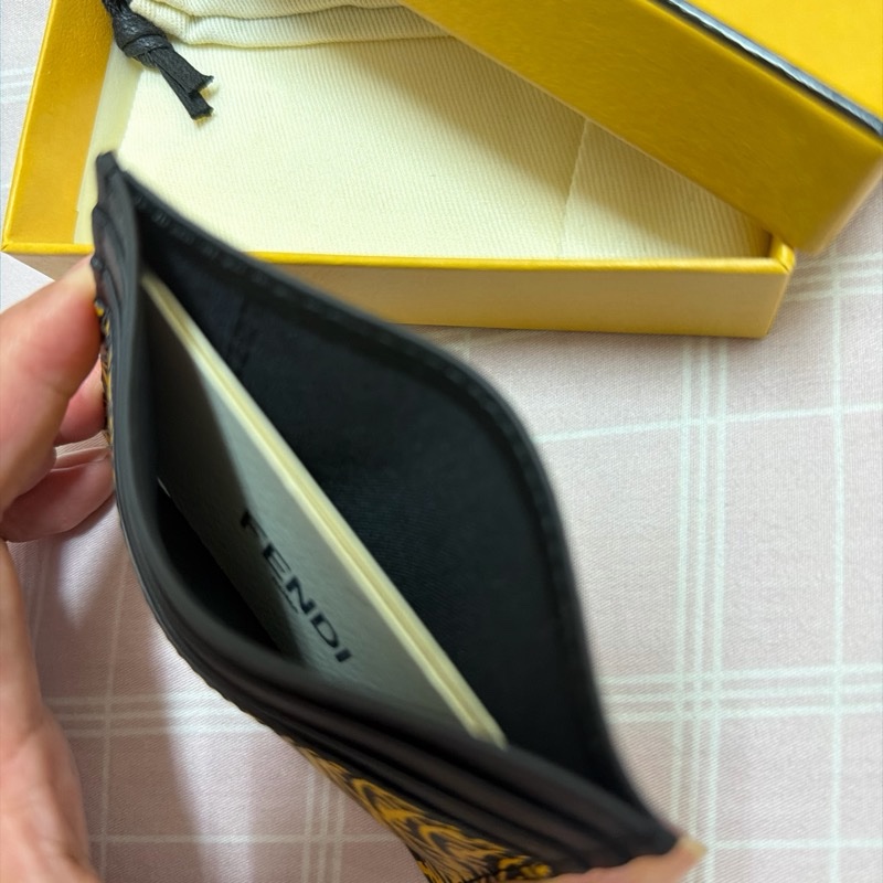 全新🌻FENDi 卡夾-3