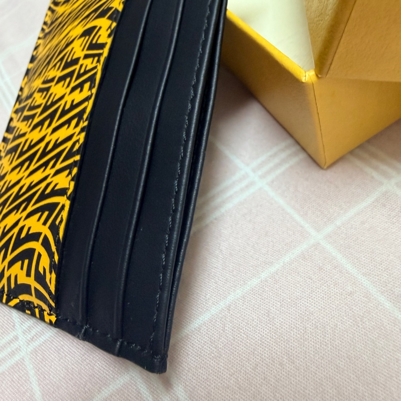 全新🌻FENDi 卡夾-4