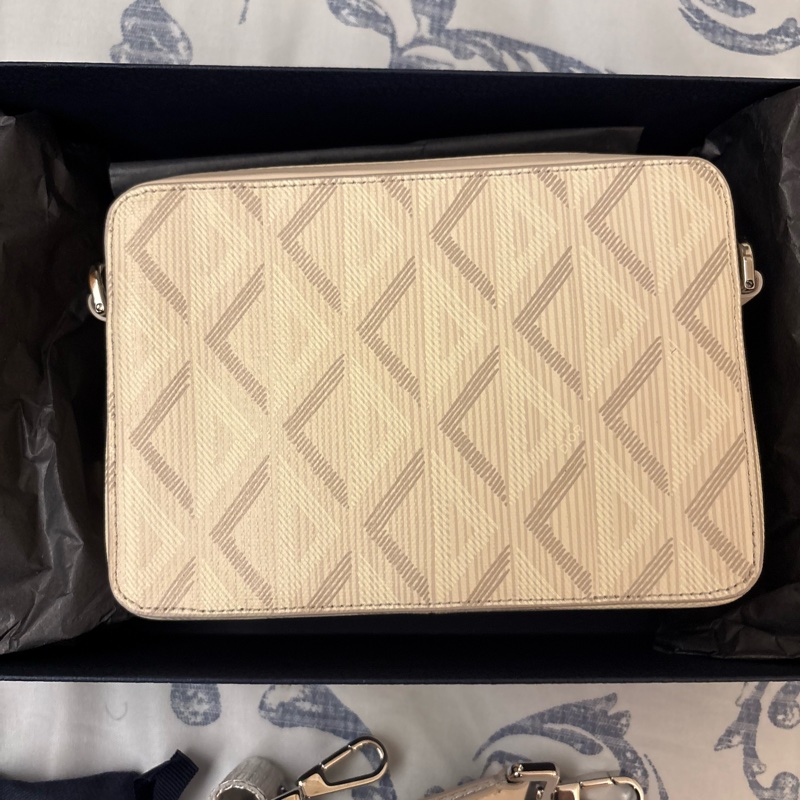 Dior 全新未用 鑽石老花相機包 斜背包 盒子 防塵袋全套-6