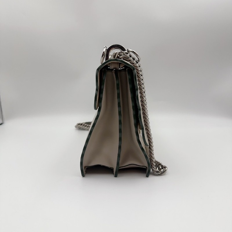 FENDI Kan I 鉚釘飾扣 燙印Logo 扇形邊 牛皮革 鏈條-2