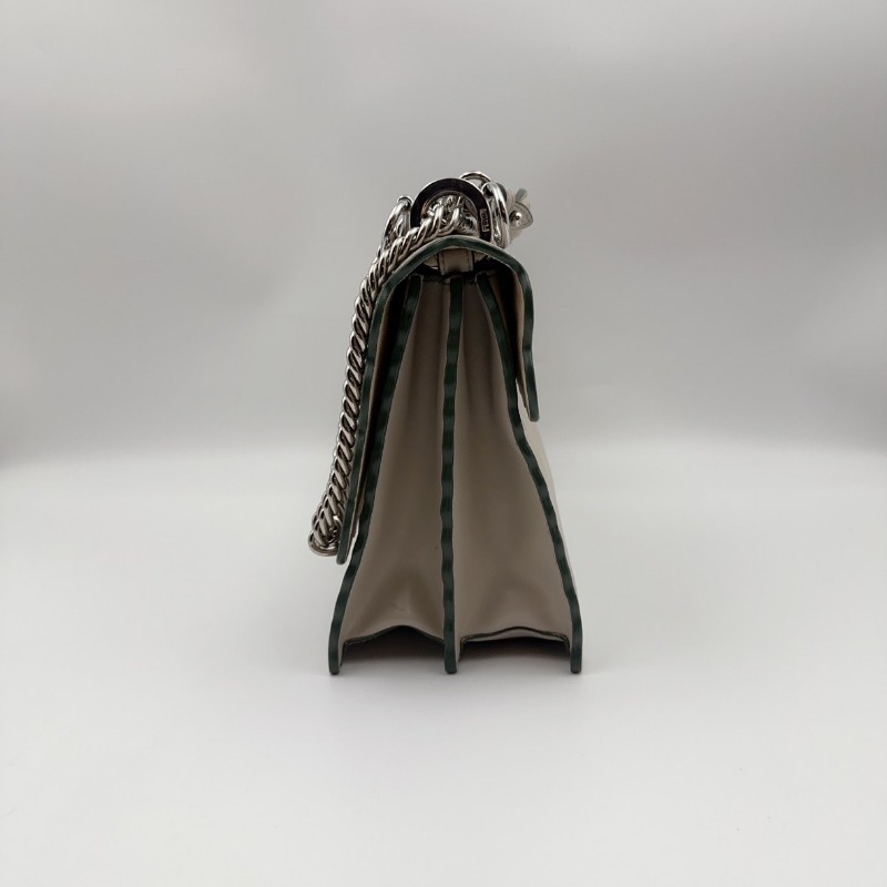 FENDI Kan I 鉚釘飾扣 燙印Logo 扇形邊 牛皮革 鏈條-3