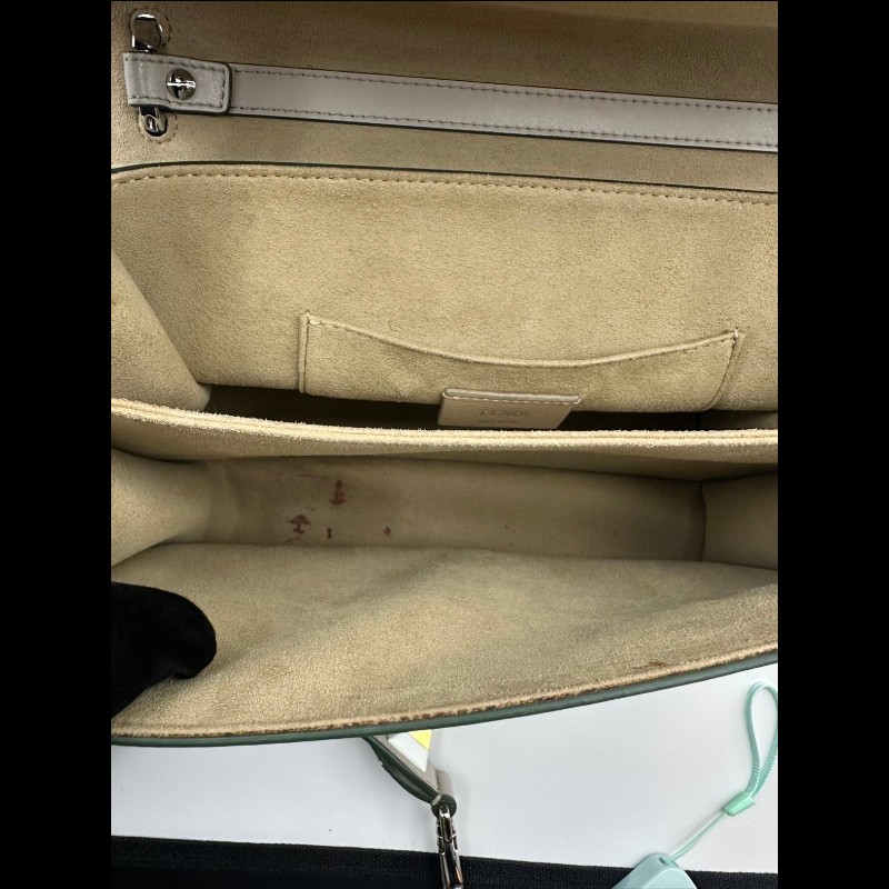 FENDI Kan I 鉚釘飾扣 燙印Logo 扇形邊 牛皮革 鏈條-20