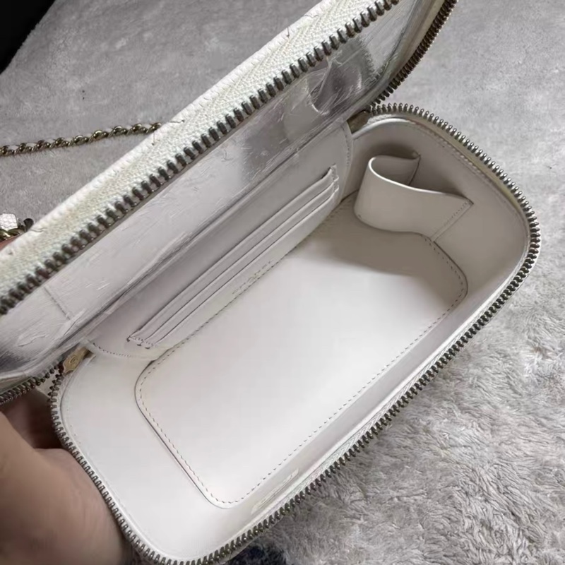 Chanel 白色魚子醬小盒子 白金 97%New 全網最低-7