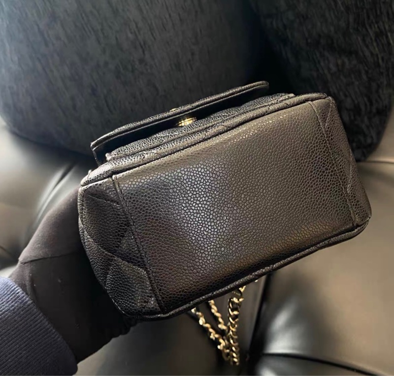 ✨全網最平 Chanel 24B 小書包 黑金 荔枝牛皮 98新 配件齊-5