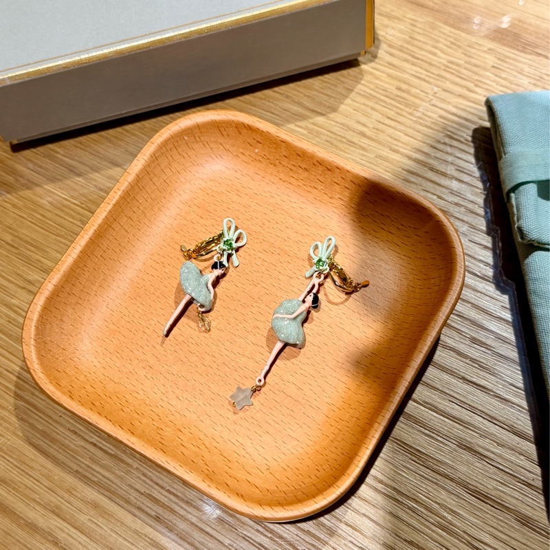 🌸 Les Néréides 絕版珍藏🌸｜耳夾款｜PAS DE DEUX 芭蕾舞者不對稱耳環｜薄荷綠蝴蝶結｜附購買證明🌸-1