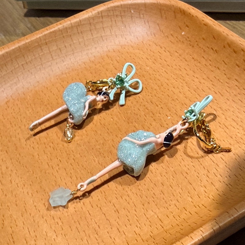 🌸 Les Néréides 絕版珍藏🌸｜耳夾款｜PAS DE DEUX 芭蕾舞者不對稱耳環｜薄荷綠蝴蝶結｜附購買證明🌸-4
