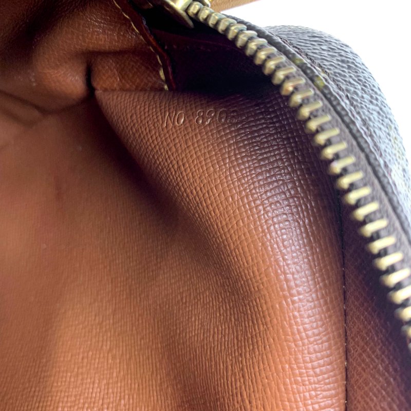 Louis Vuitton 老花蘋果馬鞍包，路易威登，LV，隨身包，相機包，記者包，二手真品，正品，現貨，免運-17