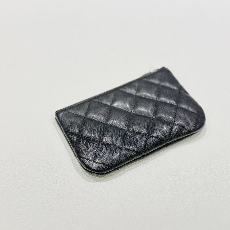 CHANEL - 黑色牛皮菱格熊貓一字拉鍊零錢包-1