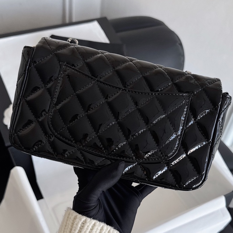 【近新閒置品】Chanel 香奈兒黑銀漆皮cf 大mini鏈條包19開-4