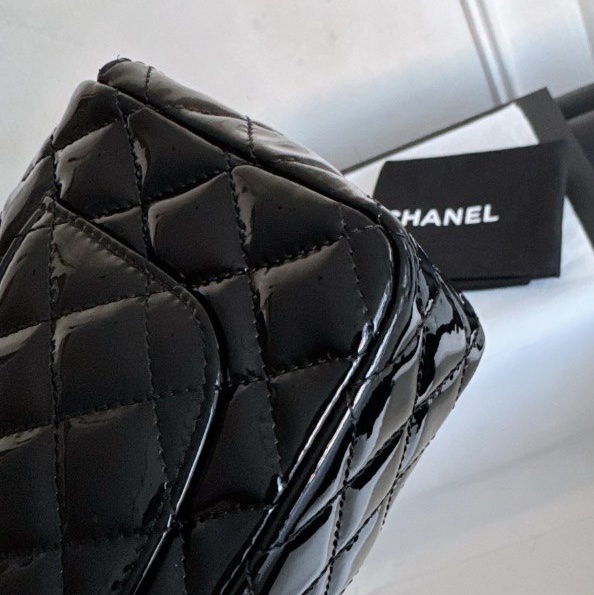 【近新閒置品】Chanel 香奈兒黑銀漆皮cf 大mini鏈條包19開-11