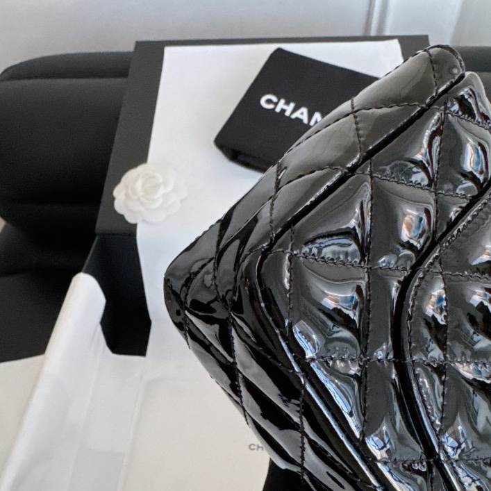 【近新閒置品】Chanel 香奈兒黑銀漆皮cf 大mini鏈條包19開-13