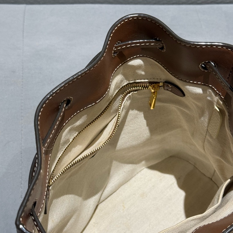 BALLY 帆布拼皮水桶包 唐葳愛用-4