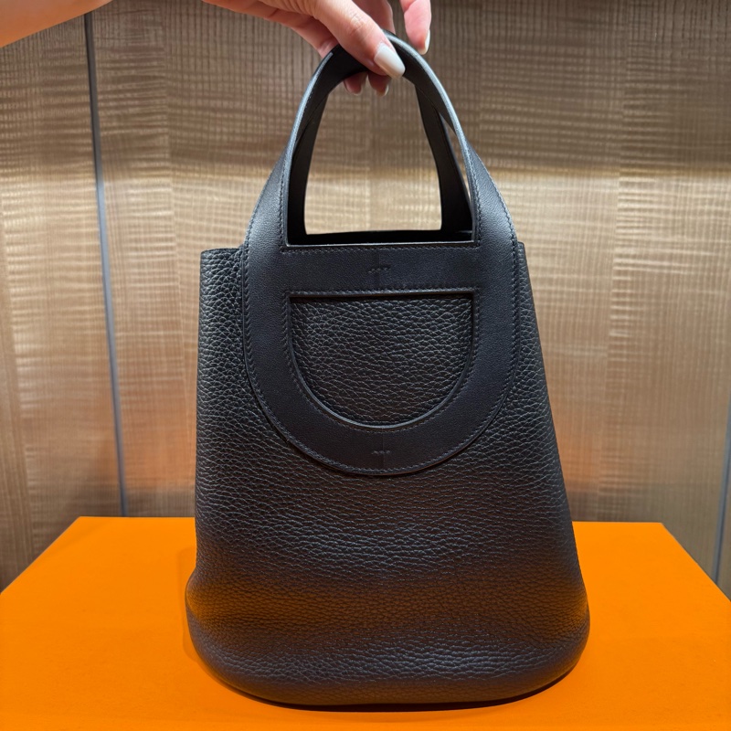 Hermes 二手閒置98新 （2023年12月購入 B刻）IN THE LOOP23 黑色豬鼻銀扣菜籃子-5