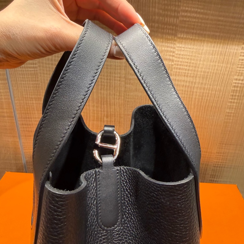 Hermes 二手閒置98新 （2023年12月購入 B刻）IN THE LOOP23 黑色豬鼻銀扣菜籃子-16