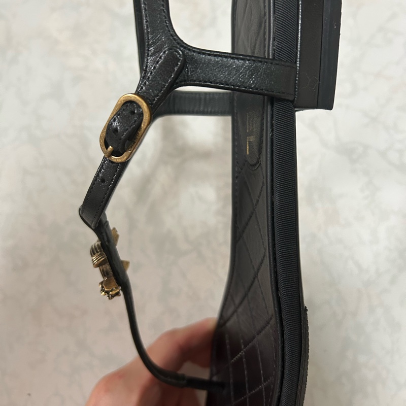 CHANEL 經典款涼鞋38.5尺寸-4