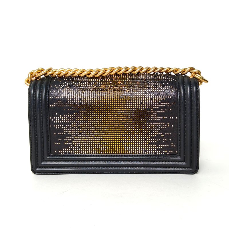 CHANEL Leboy中號25黑色牛皮28開金扣限定鉚釘串珠刺繡肩背包-2