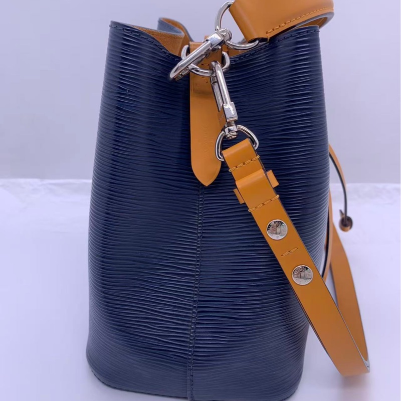 二手LV NEONOE bb 藍色拼黃色 水波紋水桶，尺寸：20x13x20-2