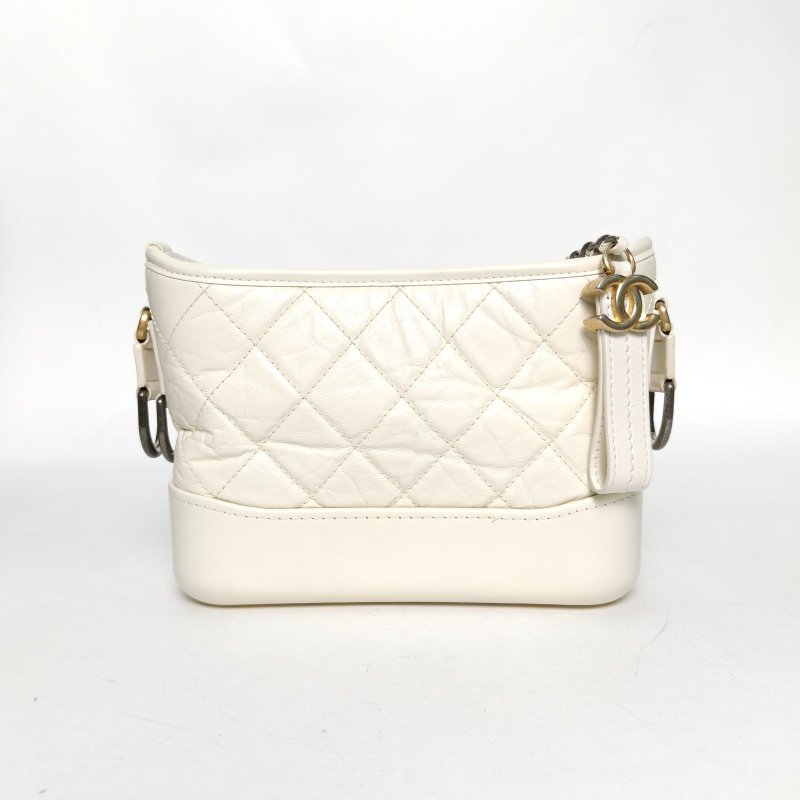 CHANEL GABRIELLE流浪小號20米白色牛皮26開金銀扣肩背包-0