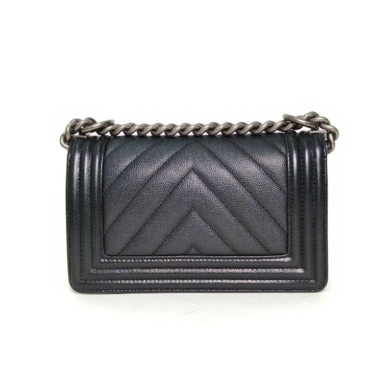 CHANEL Leboy小號20.5黑色牛皮24開銀扣V紋肩背包-2