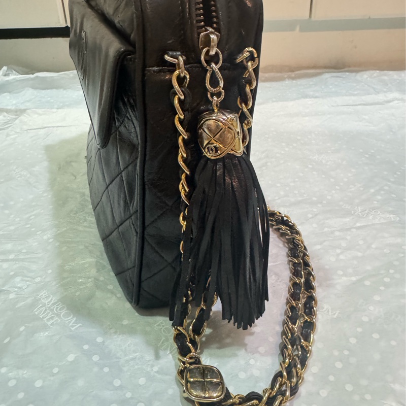 CHANEL 經典菱格「雙鍊」小金扣黑色流蘇相機包稀有款式 |附前翻口袋|黑色小羊皮|老香金釦|正品-16