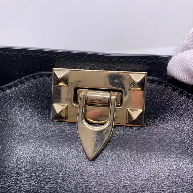 二手Valentino 華倫天奴 Rockstud  鉚釘購物袋，配件肩帶-13