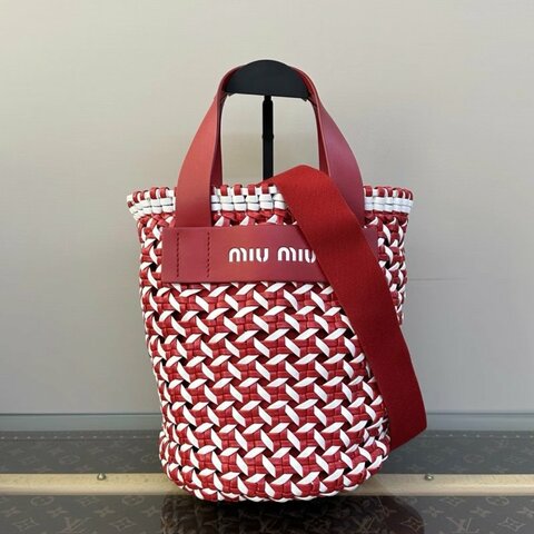 MIUMIU 紅白拼色全皮編織圓筒菜籃子包24*20*15 98新配件塵袋
