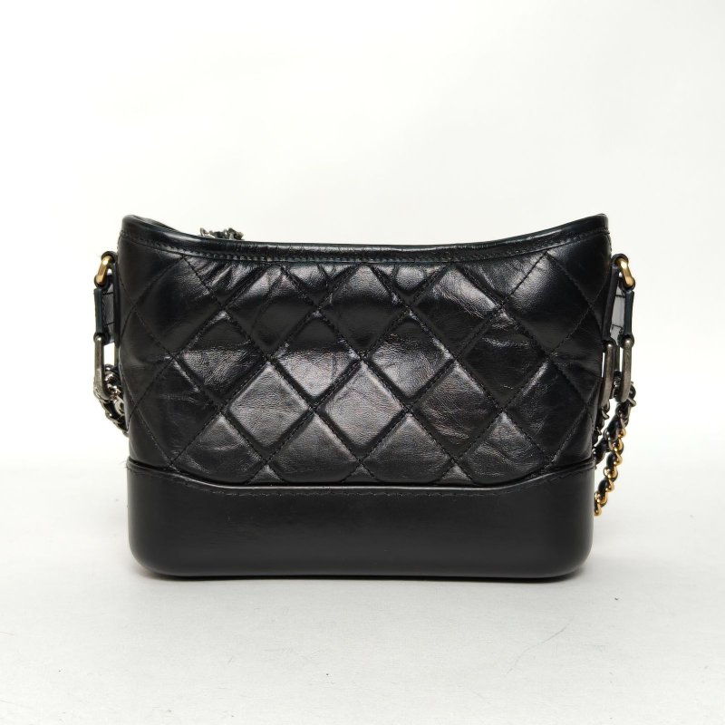 CHANEL GABRIELLE流浪小號20黑色牛皮26開金銀扣肩背包-2