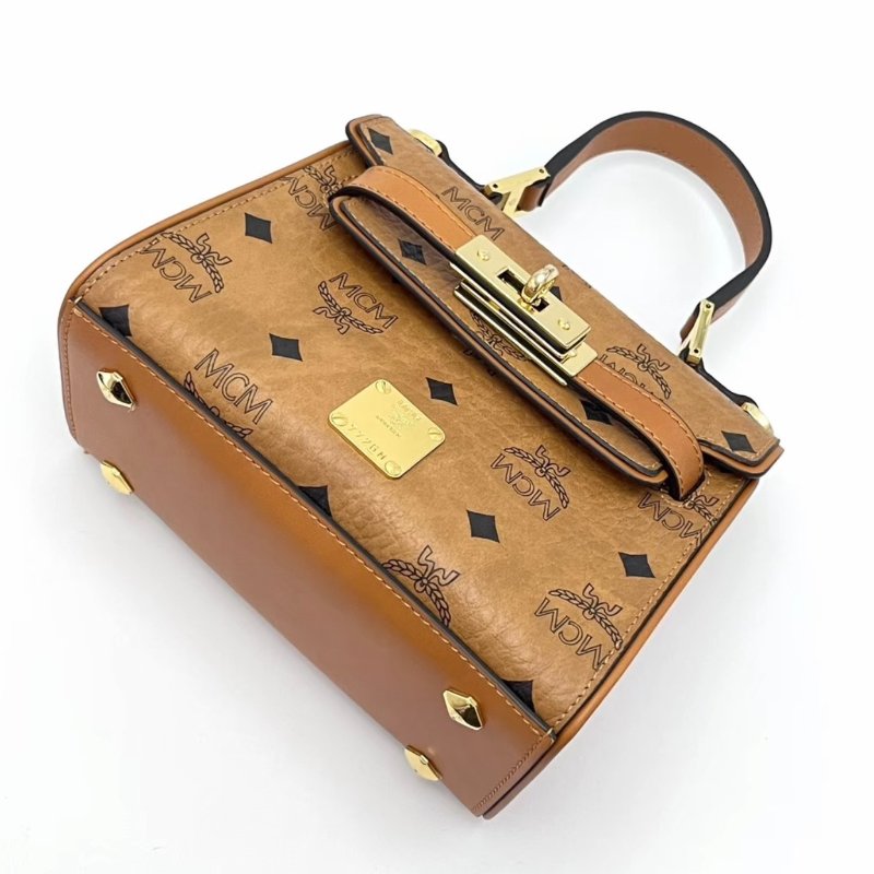 ️MCM minikelly經典老花手提肩背斜背包18.5*14*9.5 99新配件塵袋-3