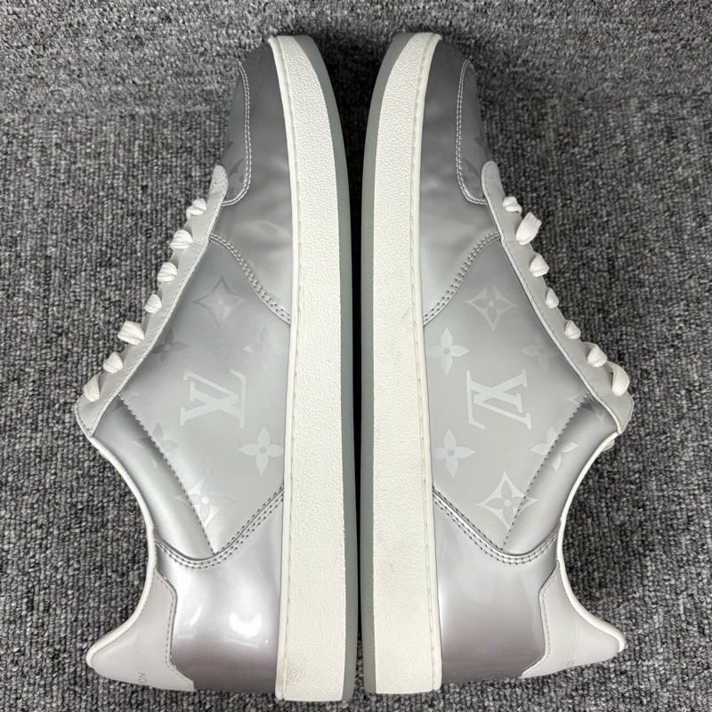 LV 97新路易威登 銀色亮皮面老花板鞋 @41.5碼-4