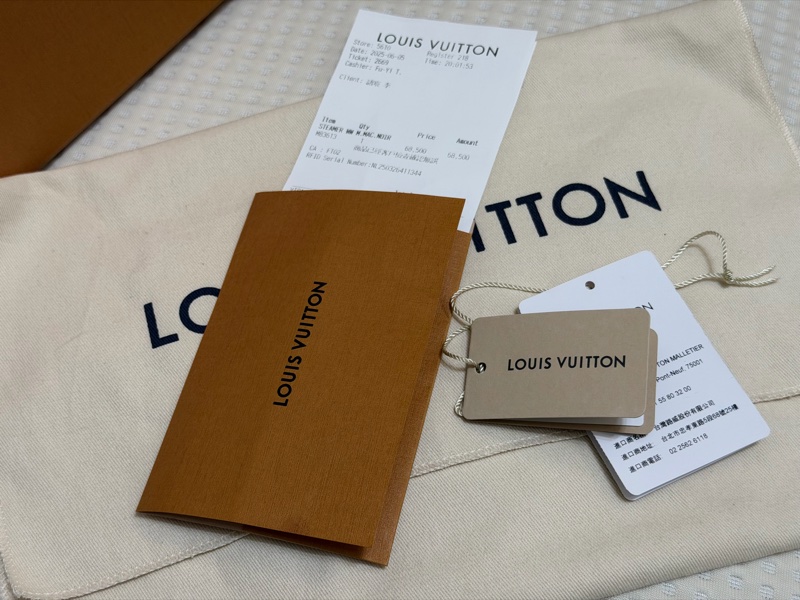 九成新｜Louis Vuitton | Steamer 可穿戴式錢包｜經典花紋-14