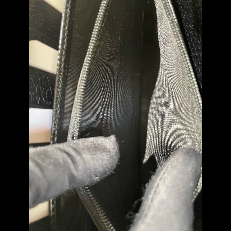 GUCCI 全皮拉鍊款長夾-18