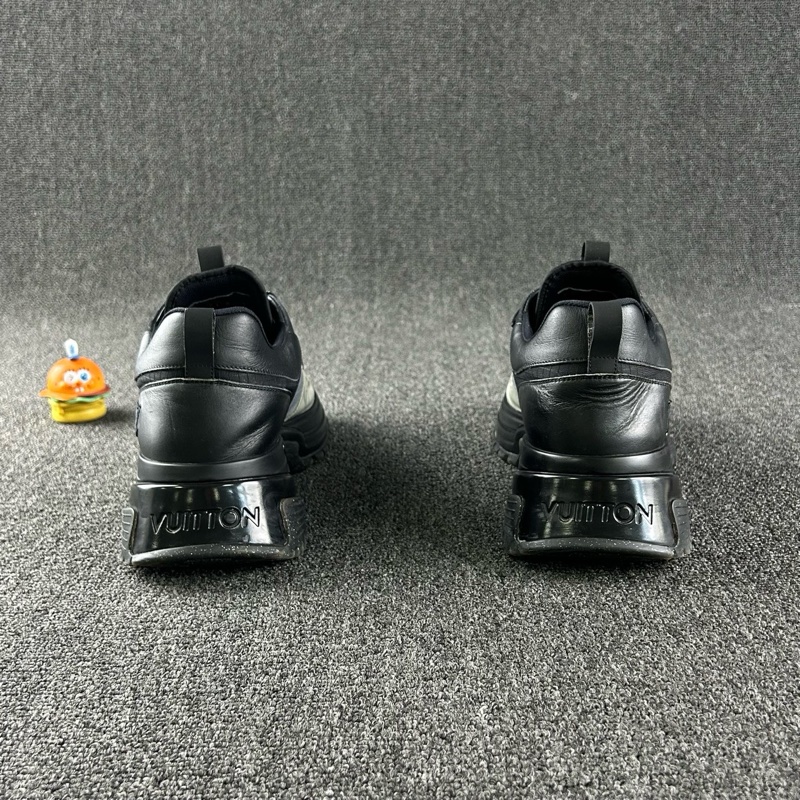 Louis Vuitton路易威登灰色運動鞋 尺碼：41.5 97新-4