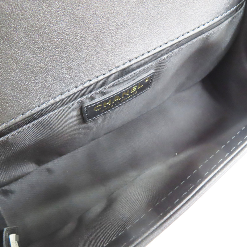 黑色 羊皮 Boy 25 鍊帶 肩背包 特殊金扣【CHANEL 香奈兒】 A67086-4
