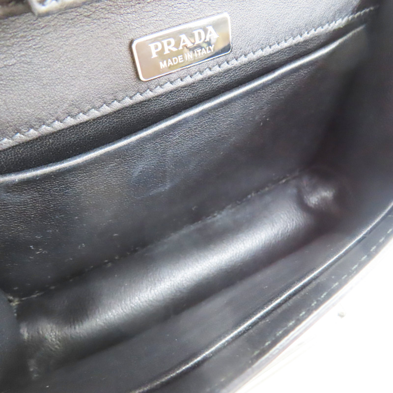 黑色 Saffiano 牛皮 造型鉚釘 Cahier 肩背包【PRADA 普拉達】 1BH018-4