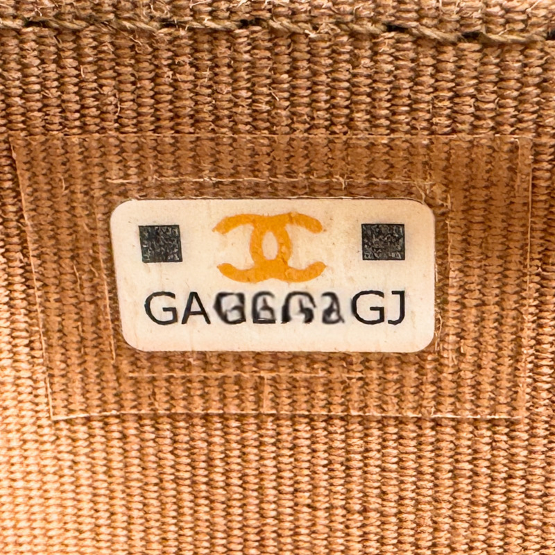 卡其色 荔枝紋 牛皮 金扣 三折中夾【CHANEL 香奈兒】 AP3051-8