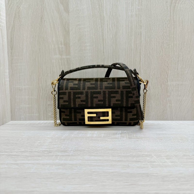 FENDI迷你法掍棕色FF提花布料提把斜背包-0