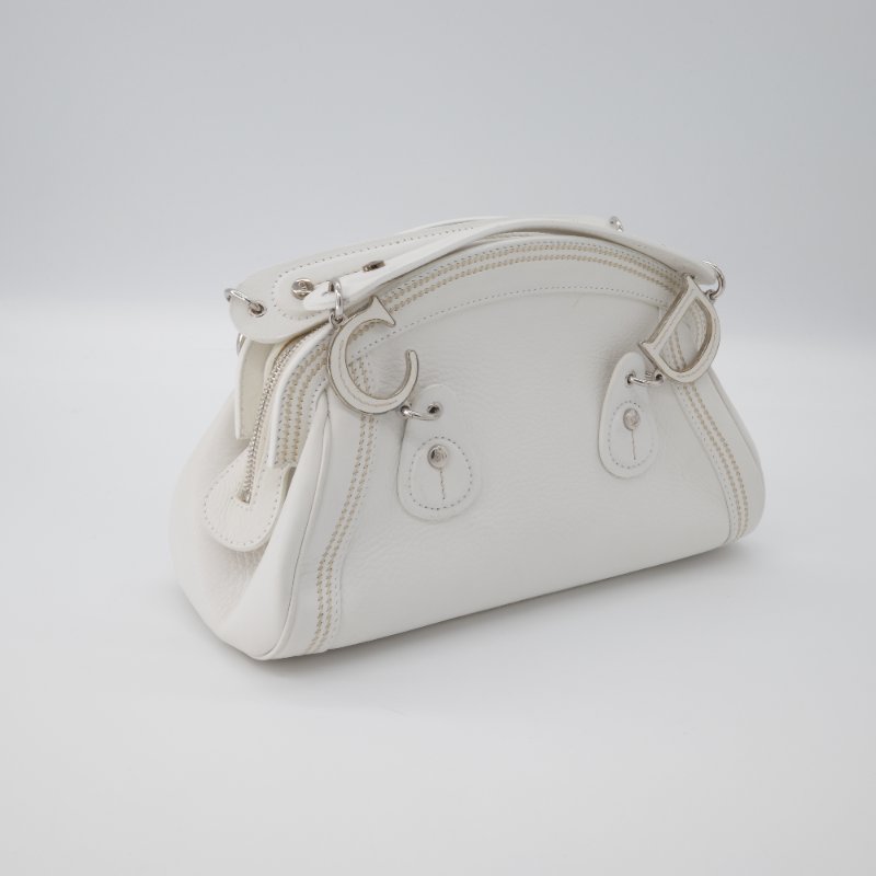 【2005秀款🌟超稀有美品不撞包】Dior 迪奧 x John Galliano 海盜爺 Detective 奶白色牛皮 🪷蓮花刺繡 手提包 復古 醫生包-2