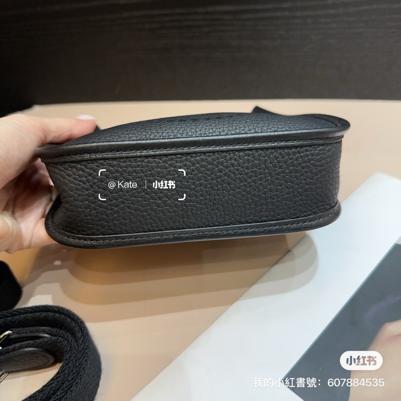 Hermes Mini Evelyne TC皮銀釦斜背包-5
