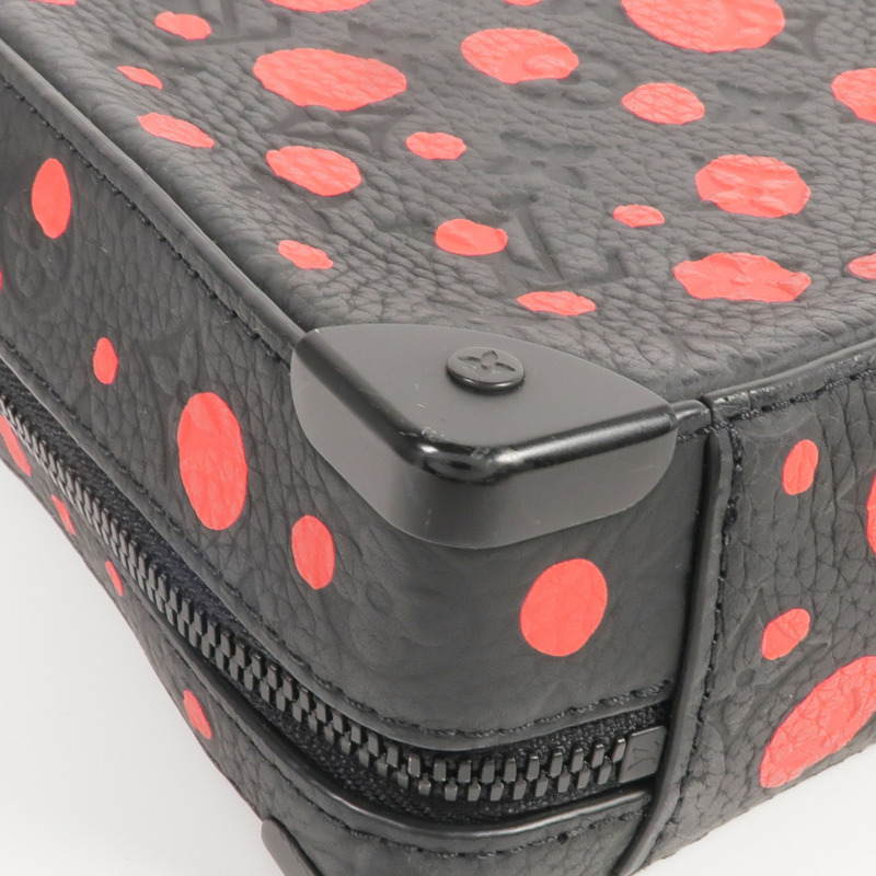 LOUIS VUITTON Monogram Taurillon LV x YK Soft Trunk手挽肩背兩用袋-11
