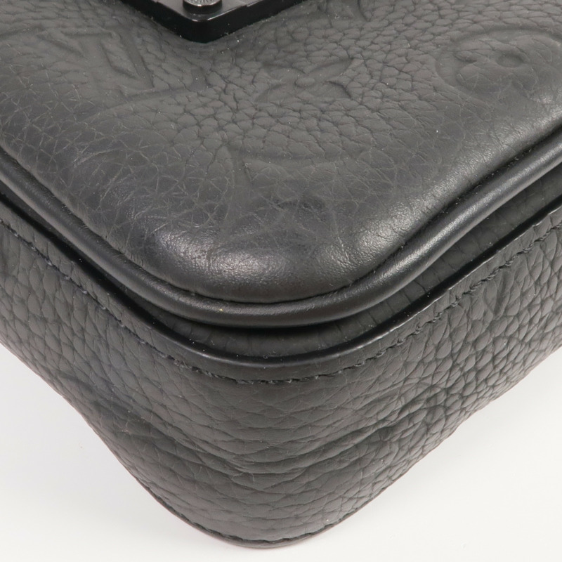 LOUIS VUITTON Monogram Taurillon S-Lock Vertical Wearable肩背袋-10