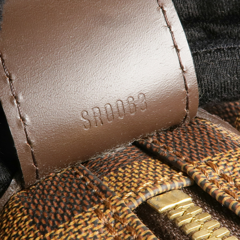 LOUIS VUITTON Damier Naviglio金扣肩背袋-6