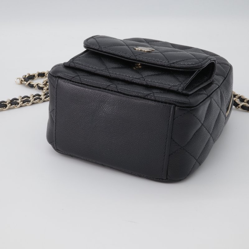 （超熱門🔥）Chanel 香奈兒 Mini Classic 黑色 荔枝紋 雙肩包 單肩包 斜挎包 小牛皮 淡金扣 鍊條 後背包-6