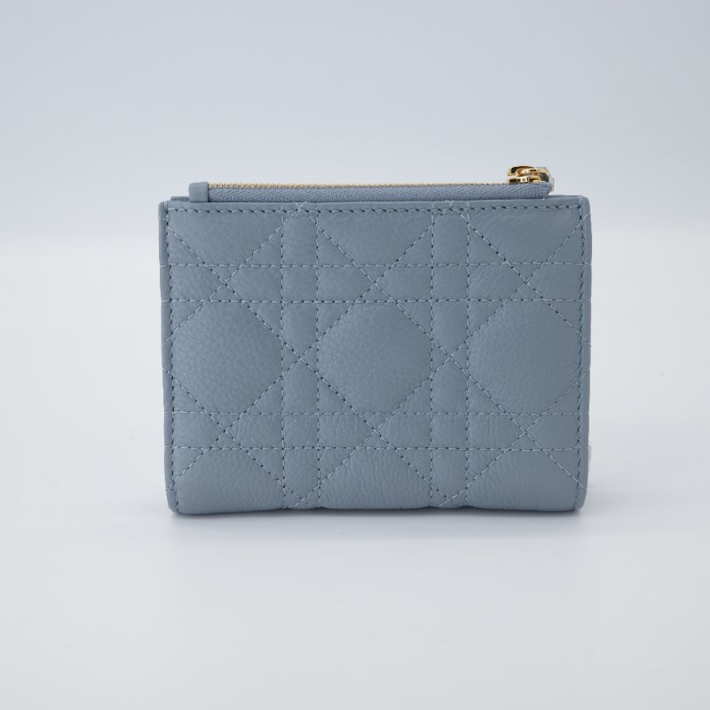 🈶️紙袋購證紙盒｜Dior 迪奧 Caro Dahlia 藤格紋 霧霾藍 灰藍色 小牛皮 兩折短夾 兩折錢包-4