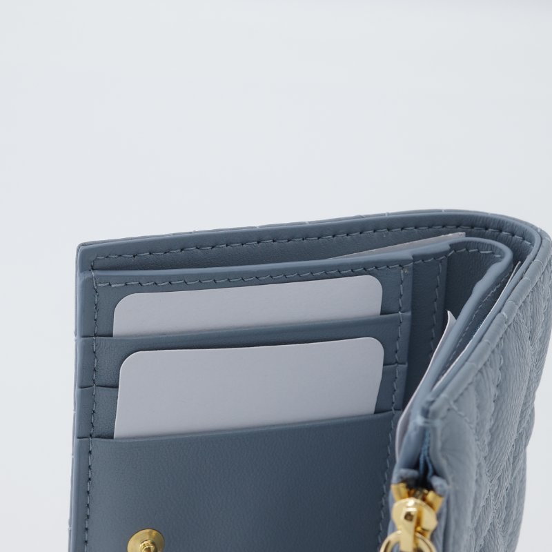 🈶️紙袋購證紙盒｜Dior 迪奧 Caro Dahlia 藤格紋 霧霾藍 灰藍色 小牛皮 兩折短夾 兩折錢包-13