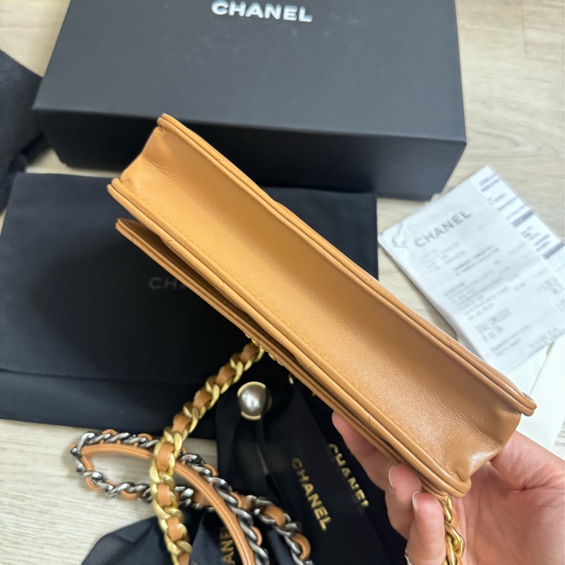 Chanel 19 Woc 最好看ㄉ焦糖色 晶片款-15