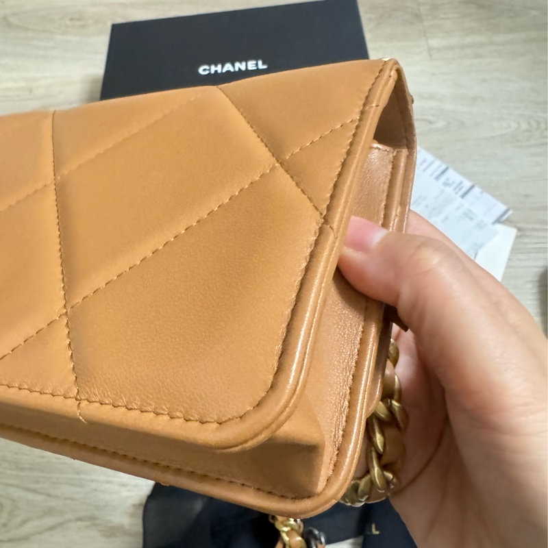 Chanel 19 Woc 最好看ㄉ焦糖色 晶片款-16