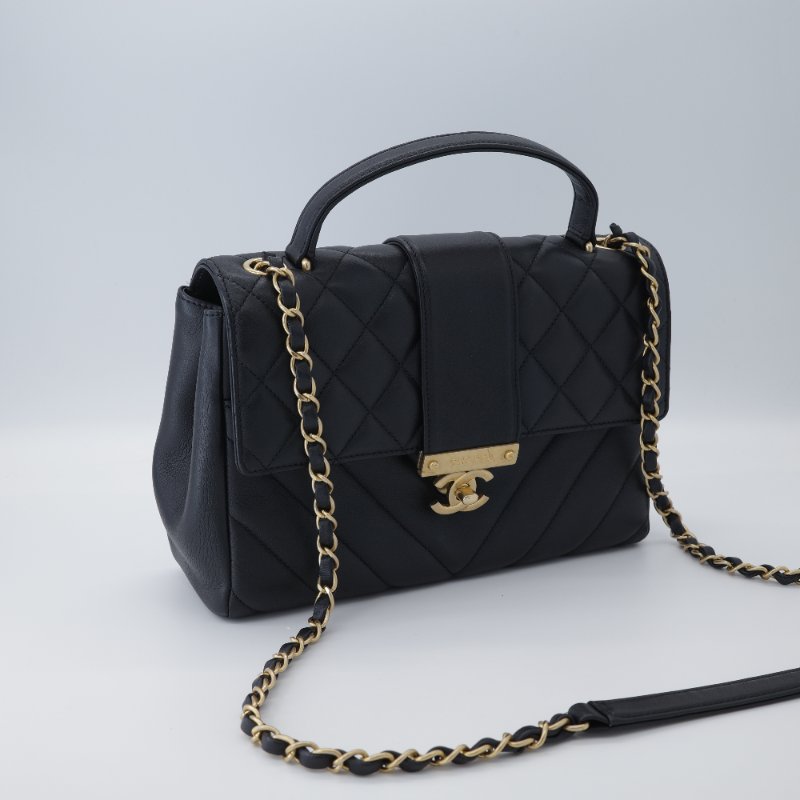 專櫃Chanel 香奈兒 In The City 28 開菱格紋 小牛皮 黑色 金扣 Top Handle 手提包 翻蓋包 斜挎包 單肩包-2
