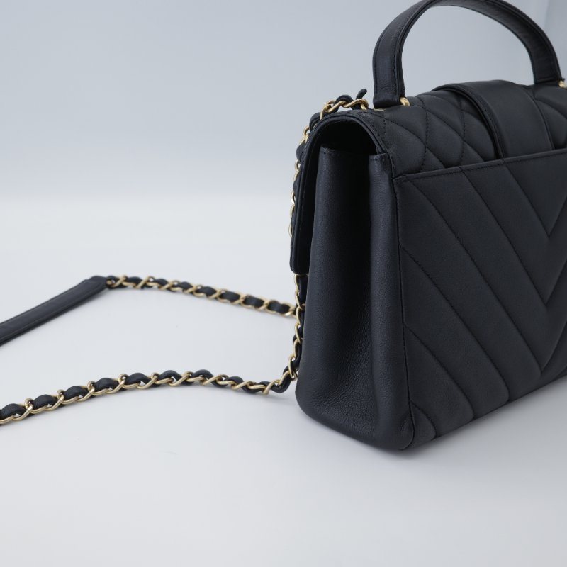 專櫃Chanel 香奈兒 In The City 28 開菱格紋 小牛皮 黑色 金扣 Top Handle 手提包 翻蓋包 斜挎包 單肩包-4